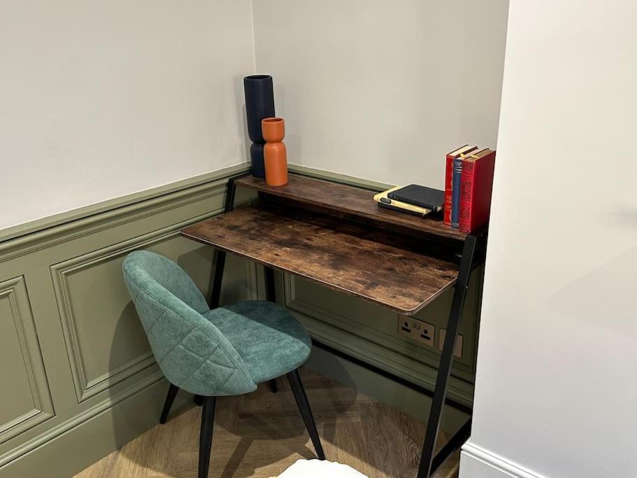 Aldwark View With Free Parking Apartment Йорк Екстериор снимка